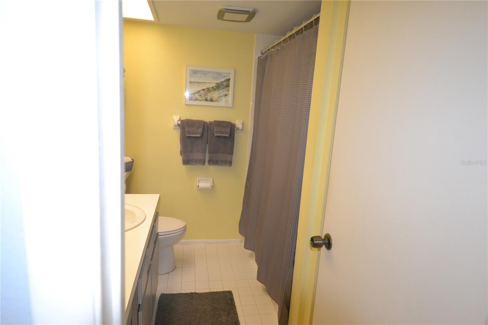 Image 23 of 43 For 284 Woodlake Wynde