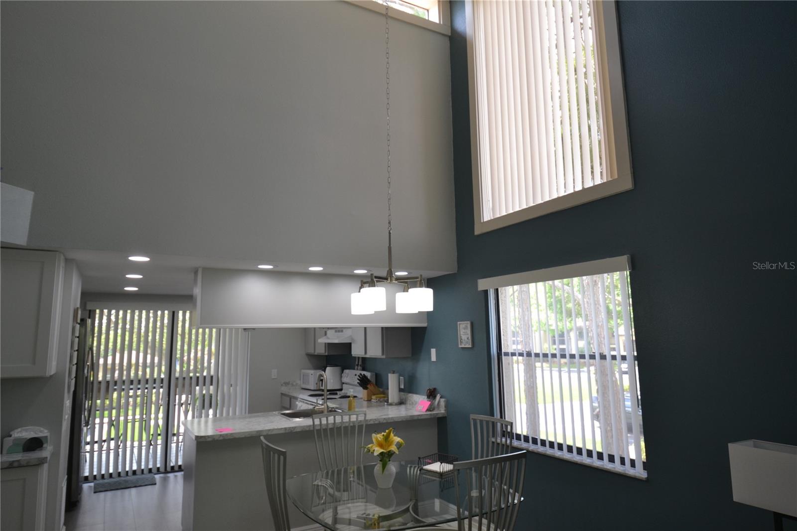 Image 3 of 43 For 284 Woodlake Wynde