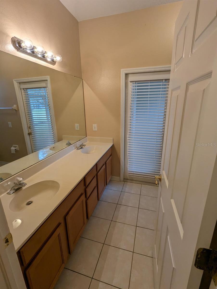 Image 28 of 38 For 8336 Torrington Avenue