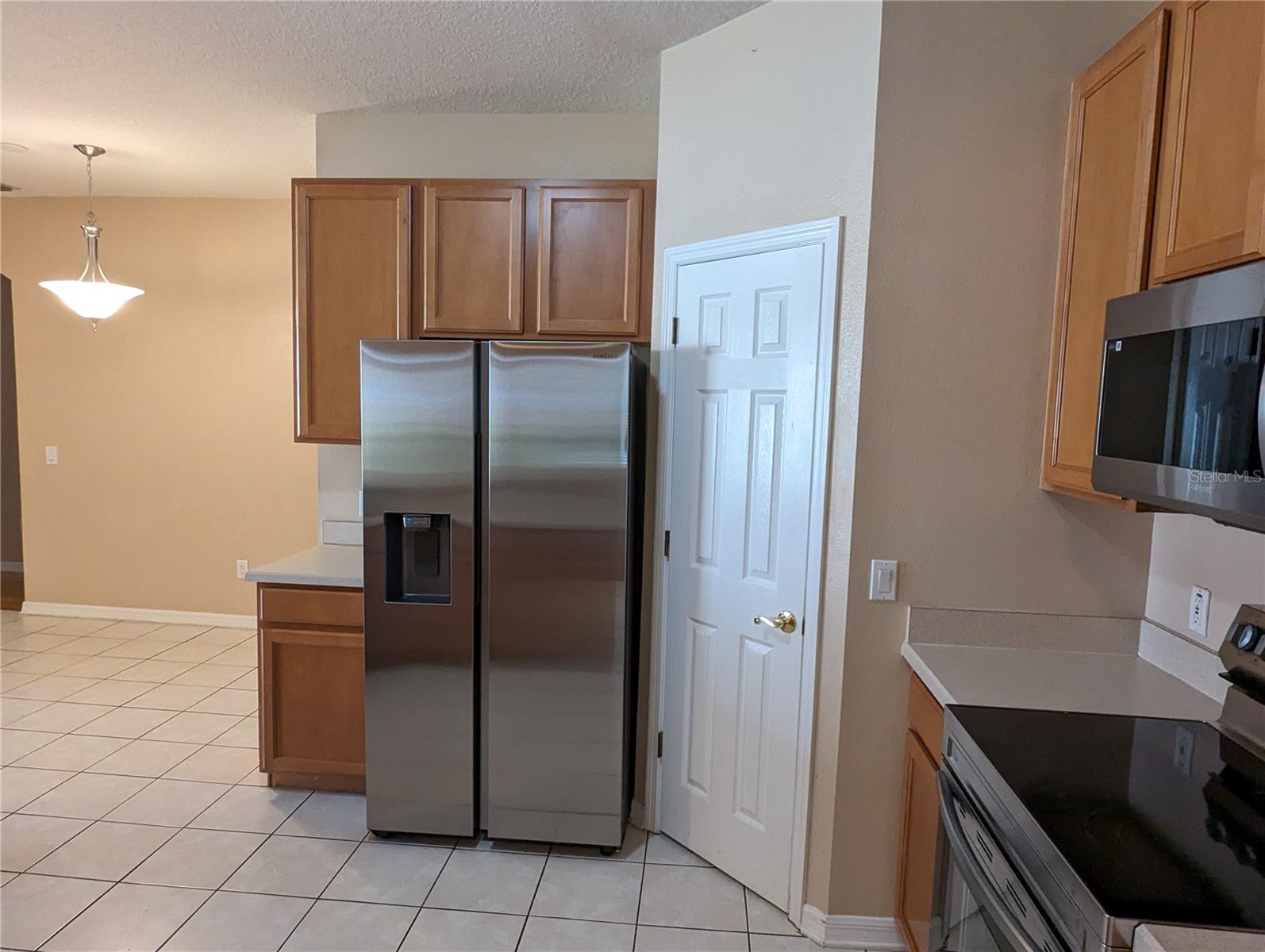 Image 9 of 38 For 8336 Torrington Avenue