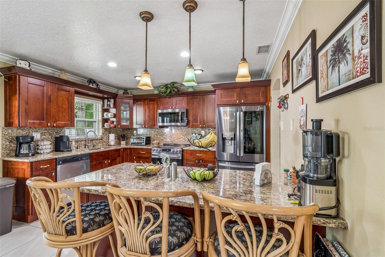 Image 17 of 91 For 9406 Flora Street