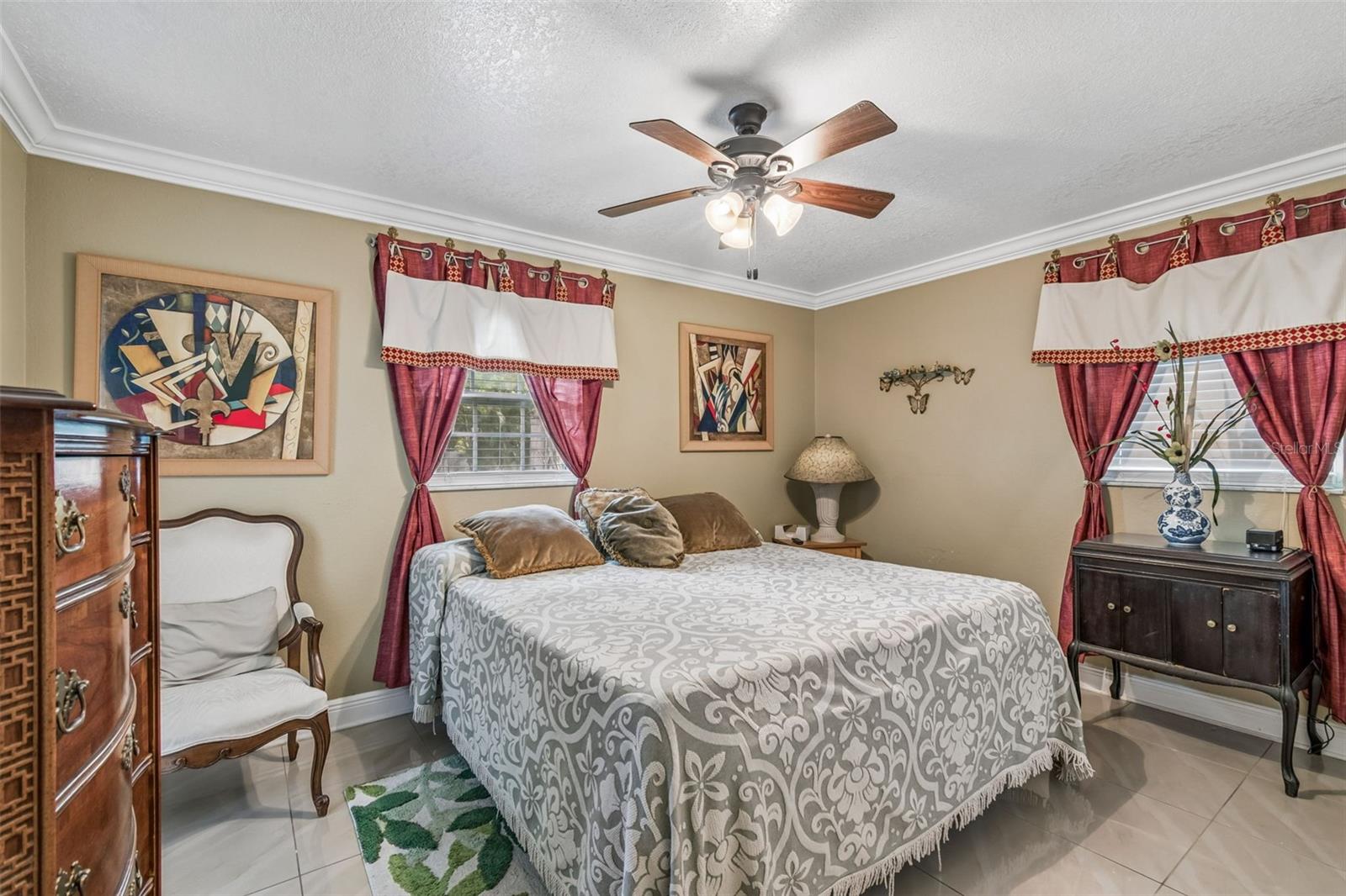 Image 34 of 91 For 9406 Flora Street