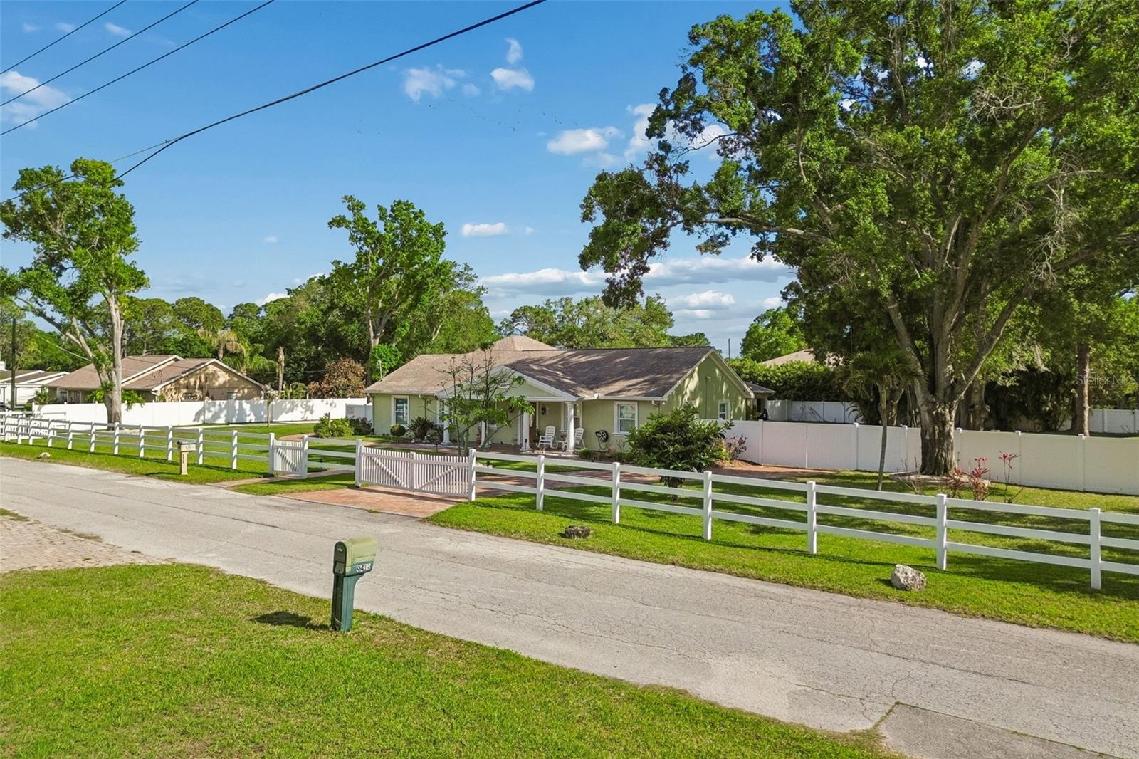 Image 35 of 91 For 9406 Flora Street