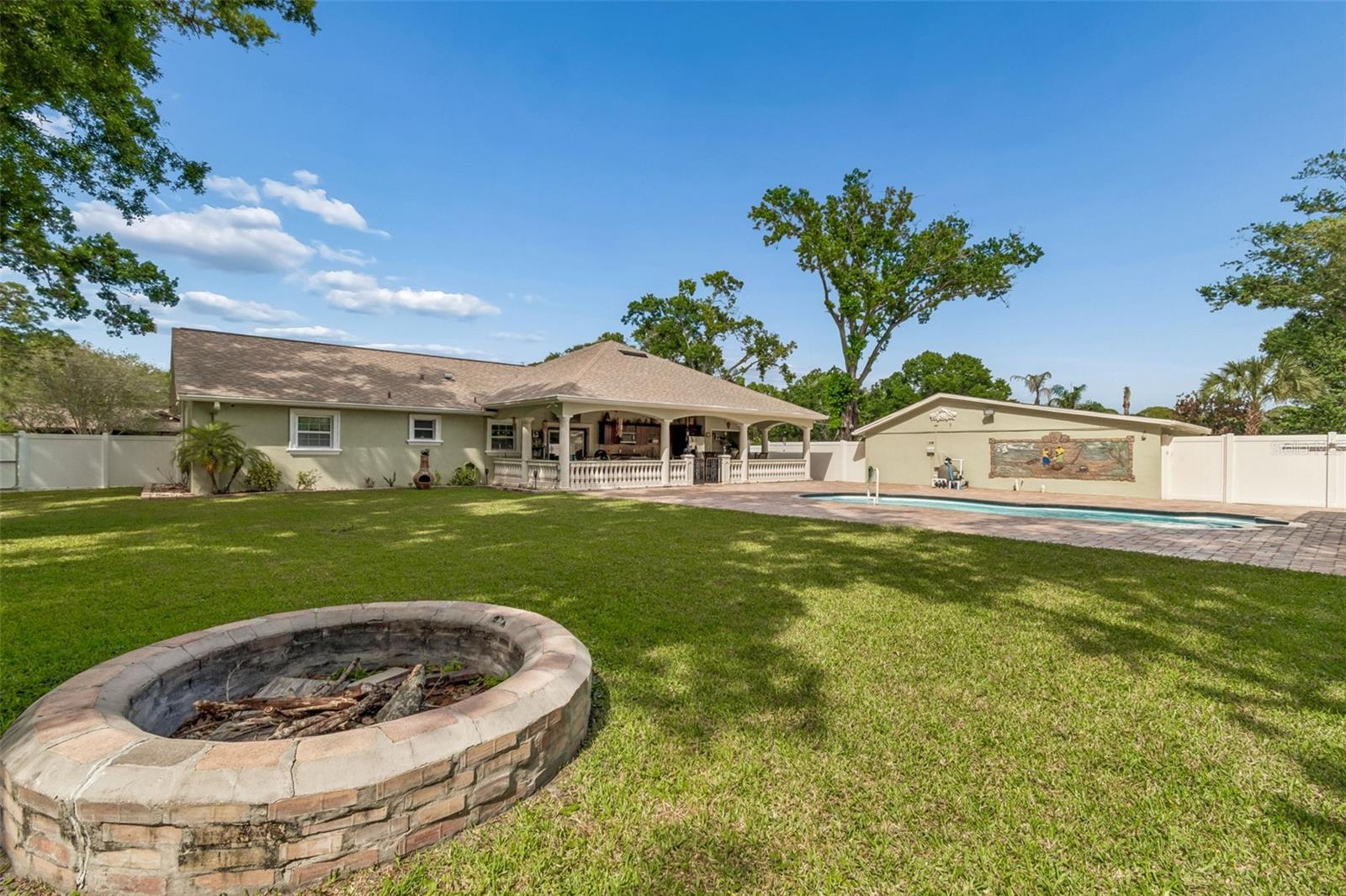 Image 37 of 91 For 9406 Flora Street