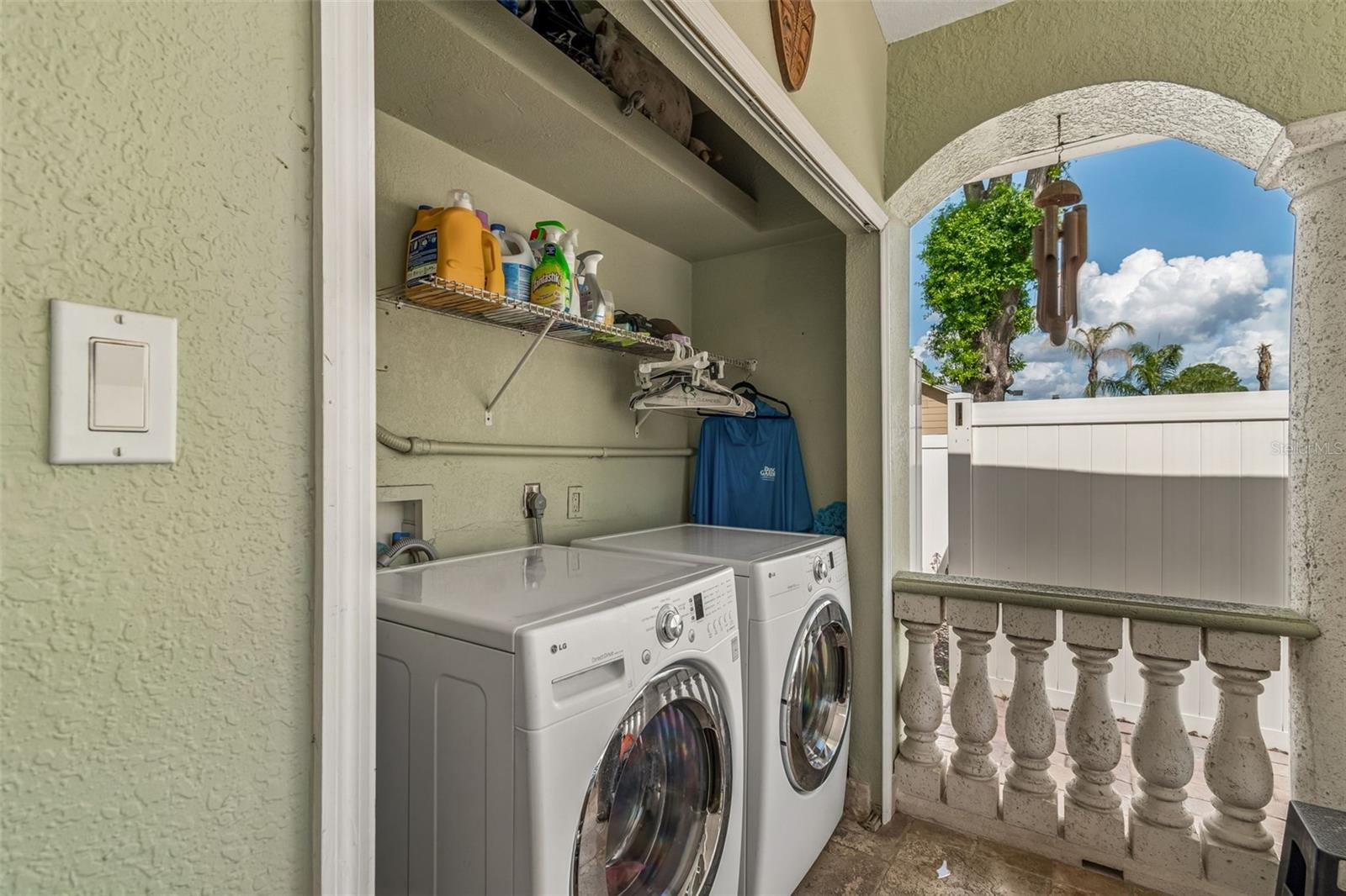 Image 43 of 91 For 9406 Flora Street