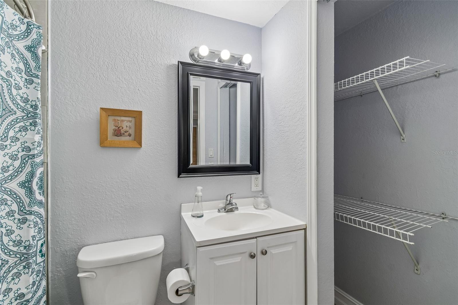 Image 45 of 91 For 9406 Flora Street