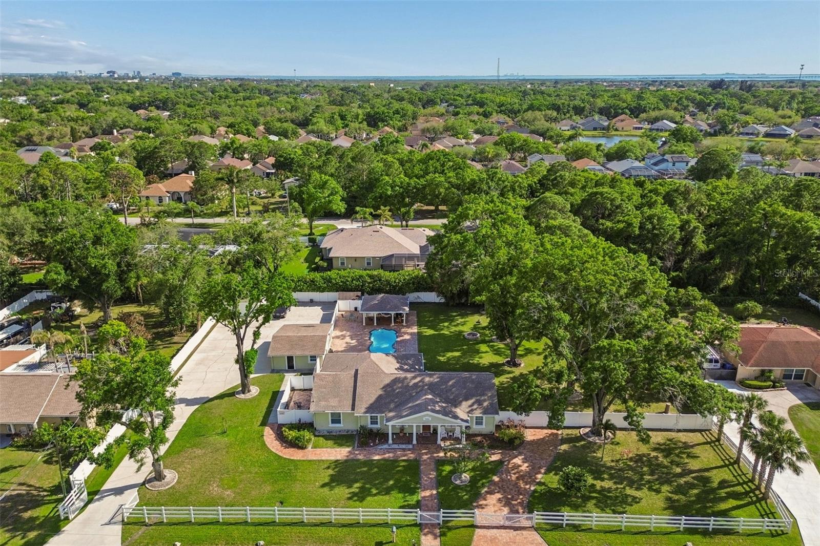 Image 76 of 91 For 9406 Flora Street