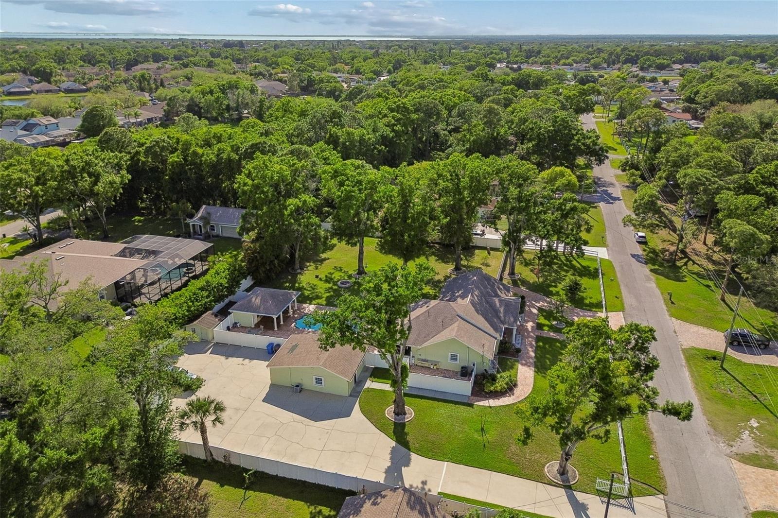 Image 84 of 91 For 9406 Flora Street