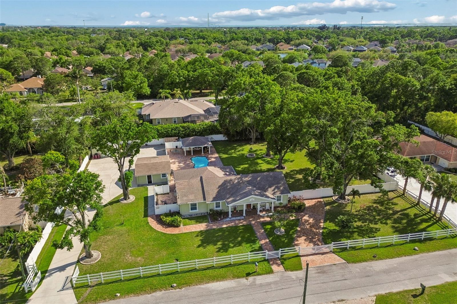 Image 91 of 91 For 9406 Flora Street