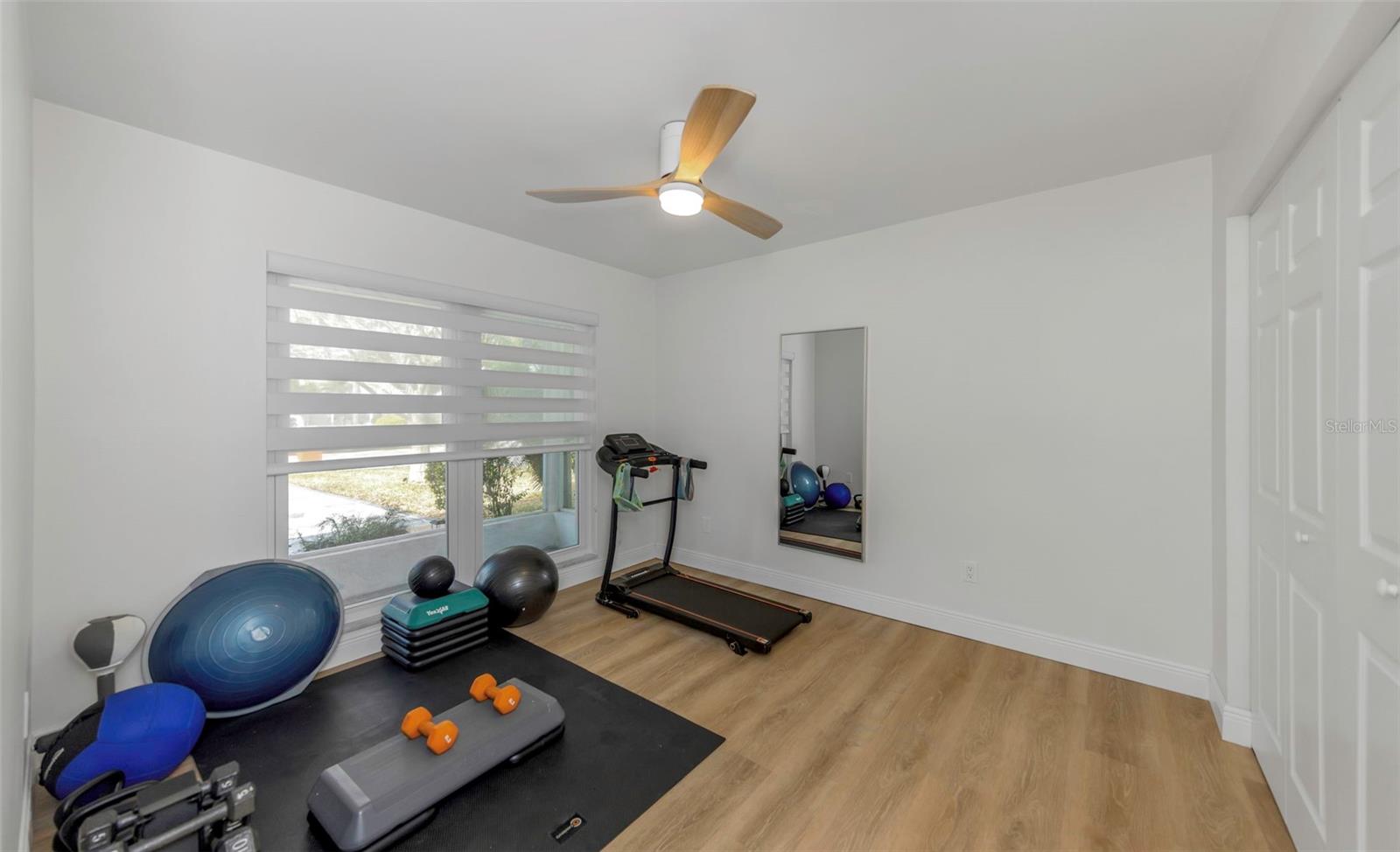 Listing photo id 25 for 8909 118th Way