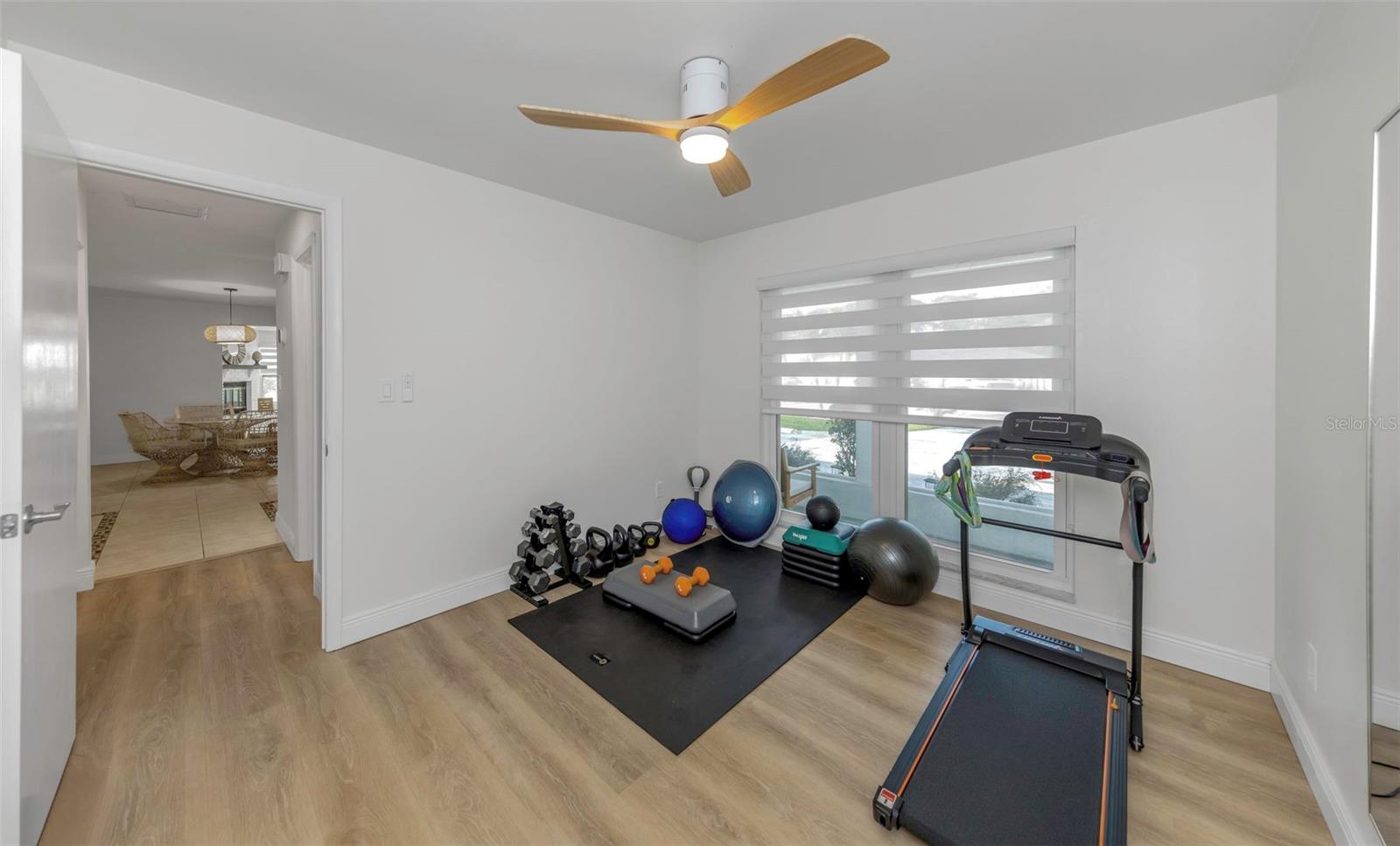 Listing photo id 26 for 8909 118th Way