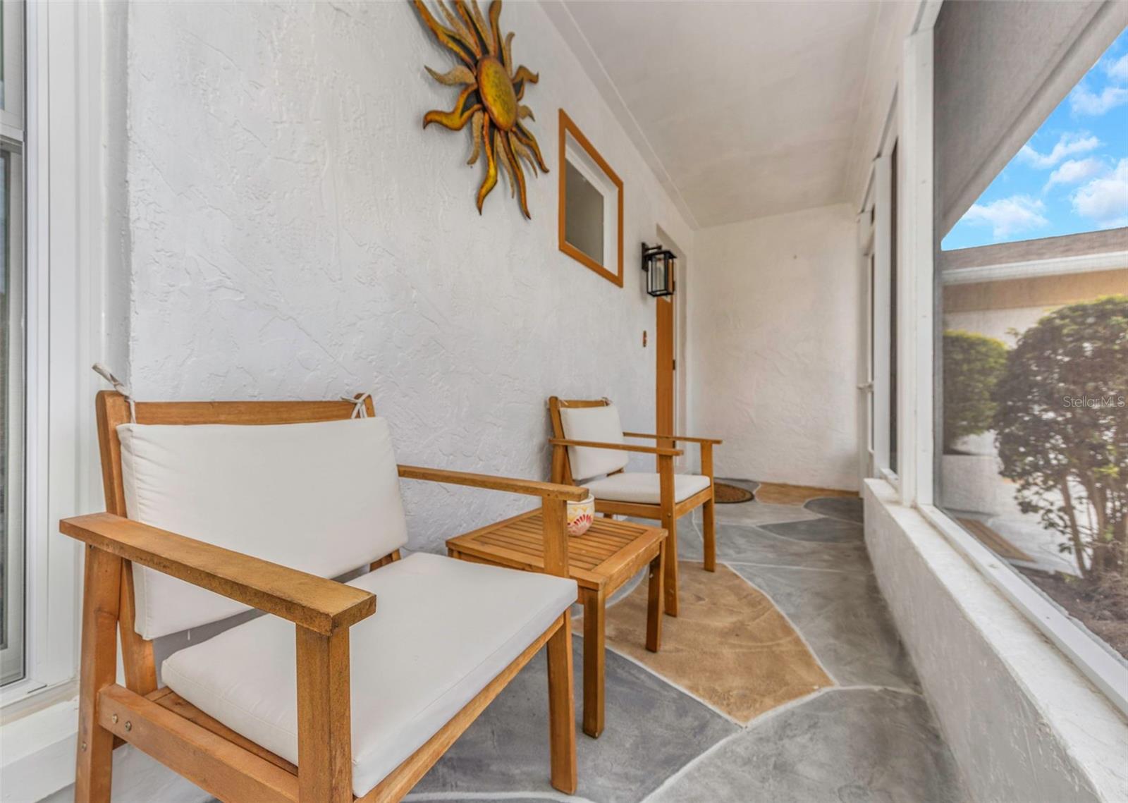 Listing photo id 4 for 8909 118th Way