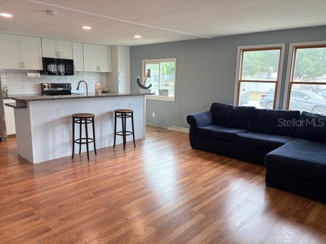 Image 3 of 22 For 6029 136th Terrace N