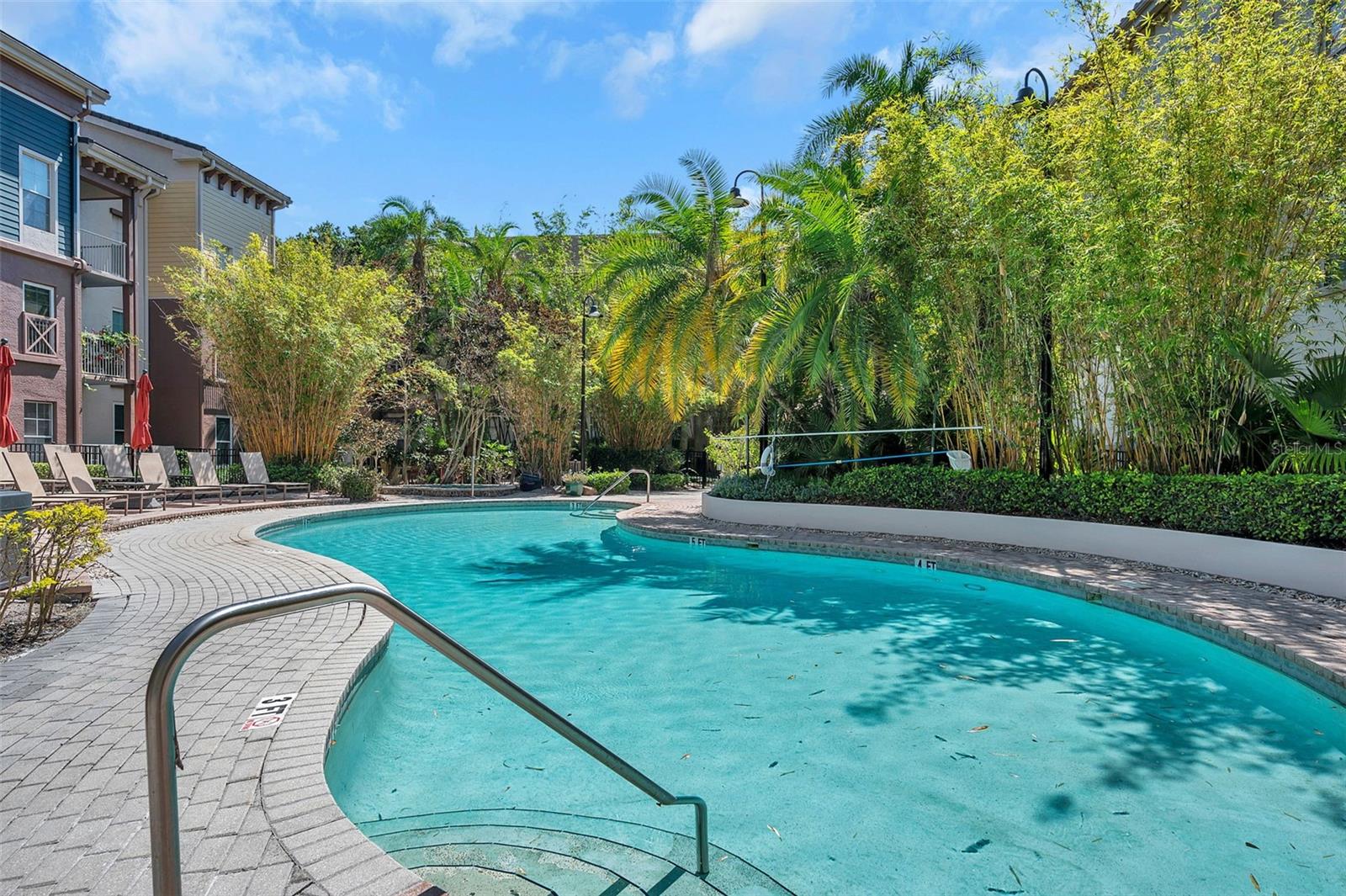 Image 29 of 37 For 520 Armenia Avenue 1233