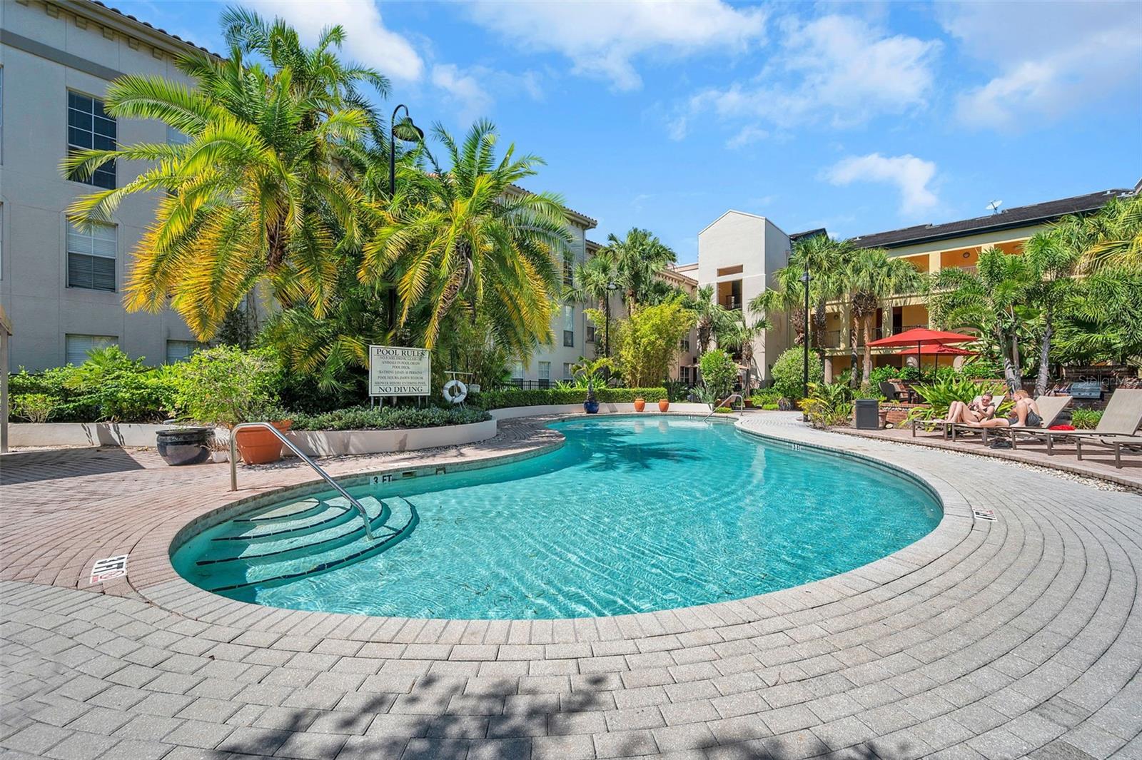 Image 31 of 37 For 520 Armenia Avenue 1233