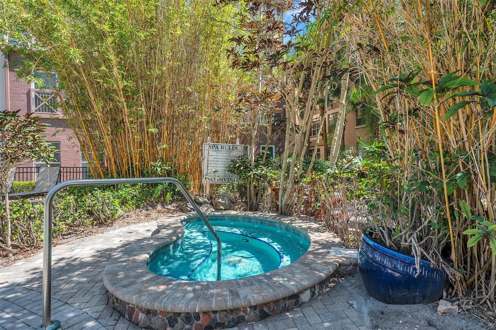 Image 33 of 37 For 520 Armenia Avenue 1233