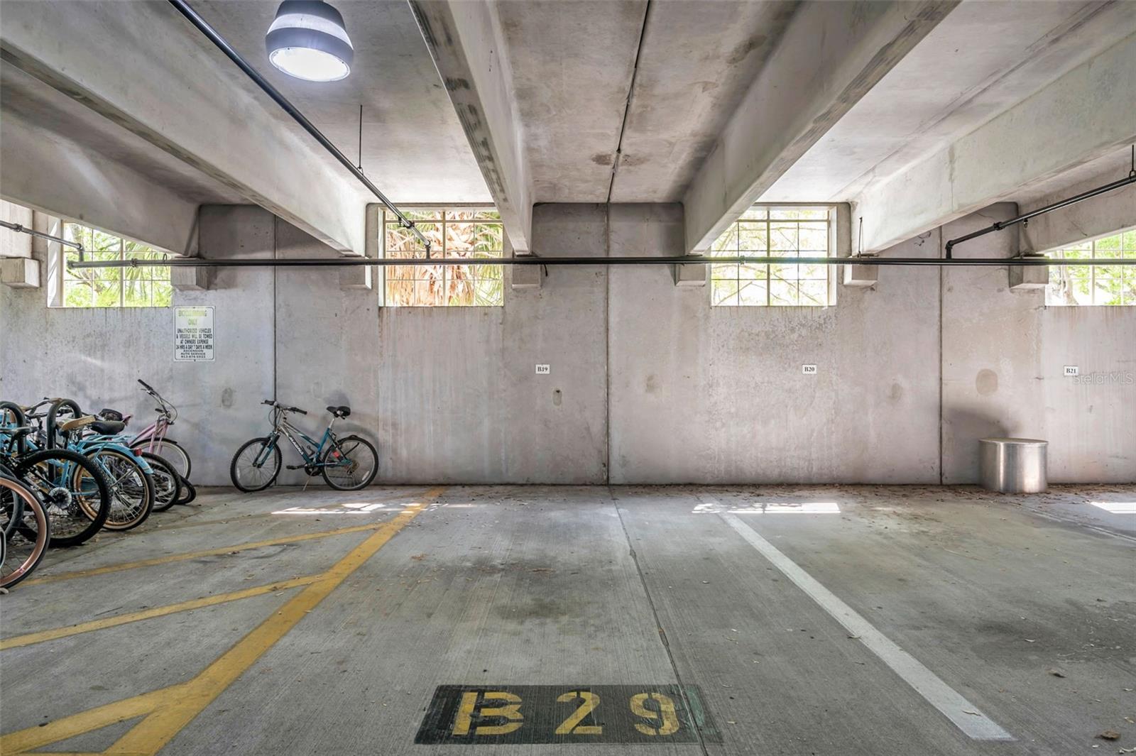 Image 37 of 37 For 520 Armenia Avenue 1233