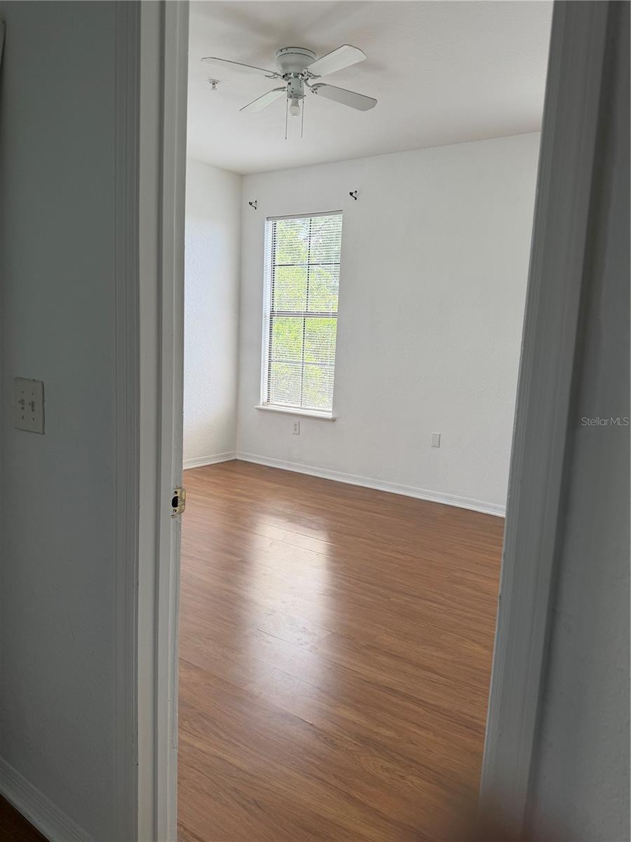 Image 16 of 32 For 6117 Metrowest Boulevard 107