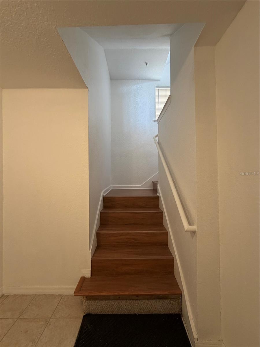 Image 4 of 32 For 6117 Metrowest Boulevard 107