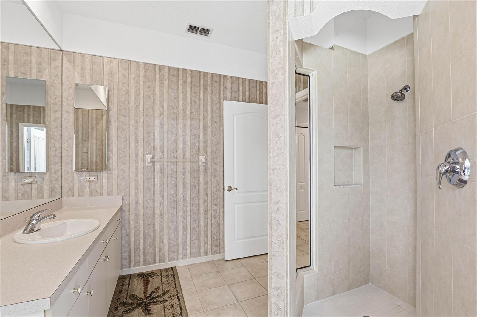 Image 39 of 69 For 13634 Muffin Court