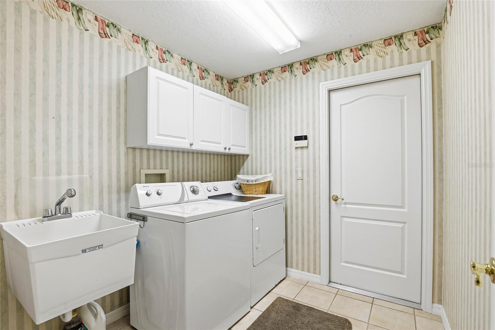 Image 41 of 69 For 13634 Muffin Court