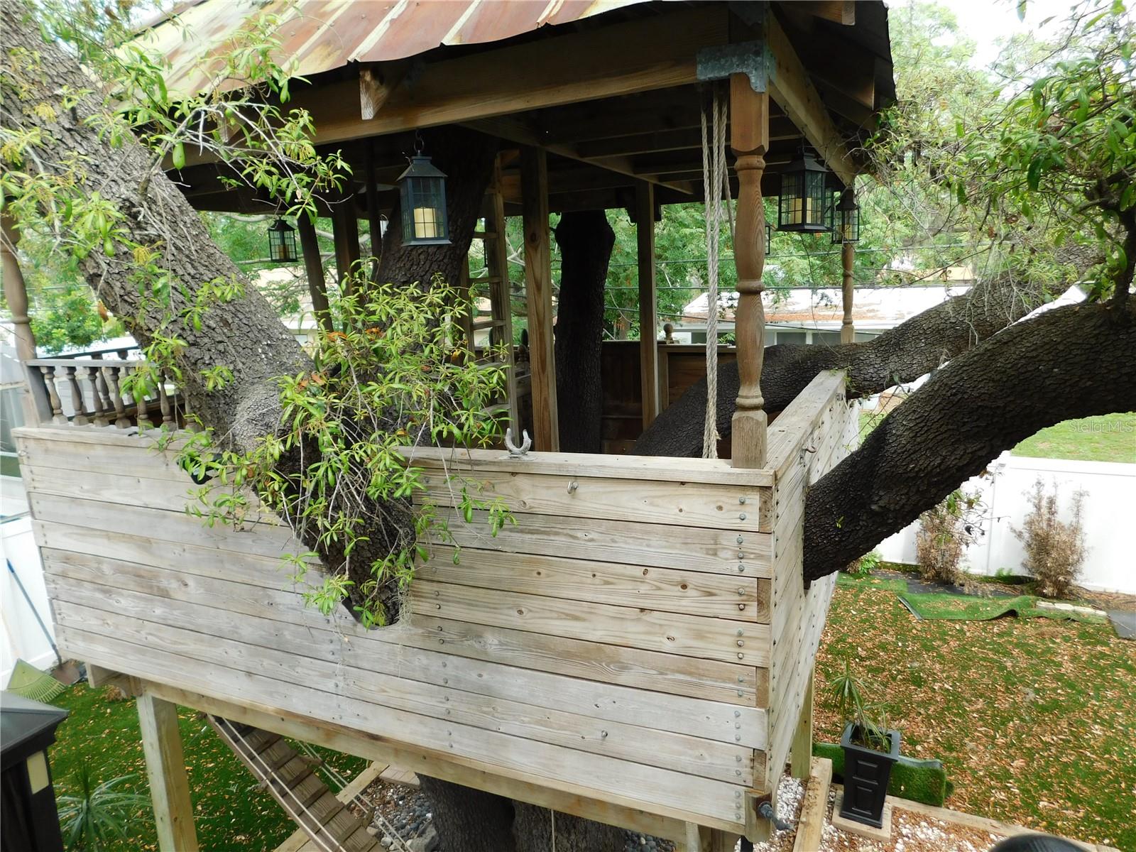 Image 41 of 62 For 155 Marshall Street