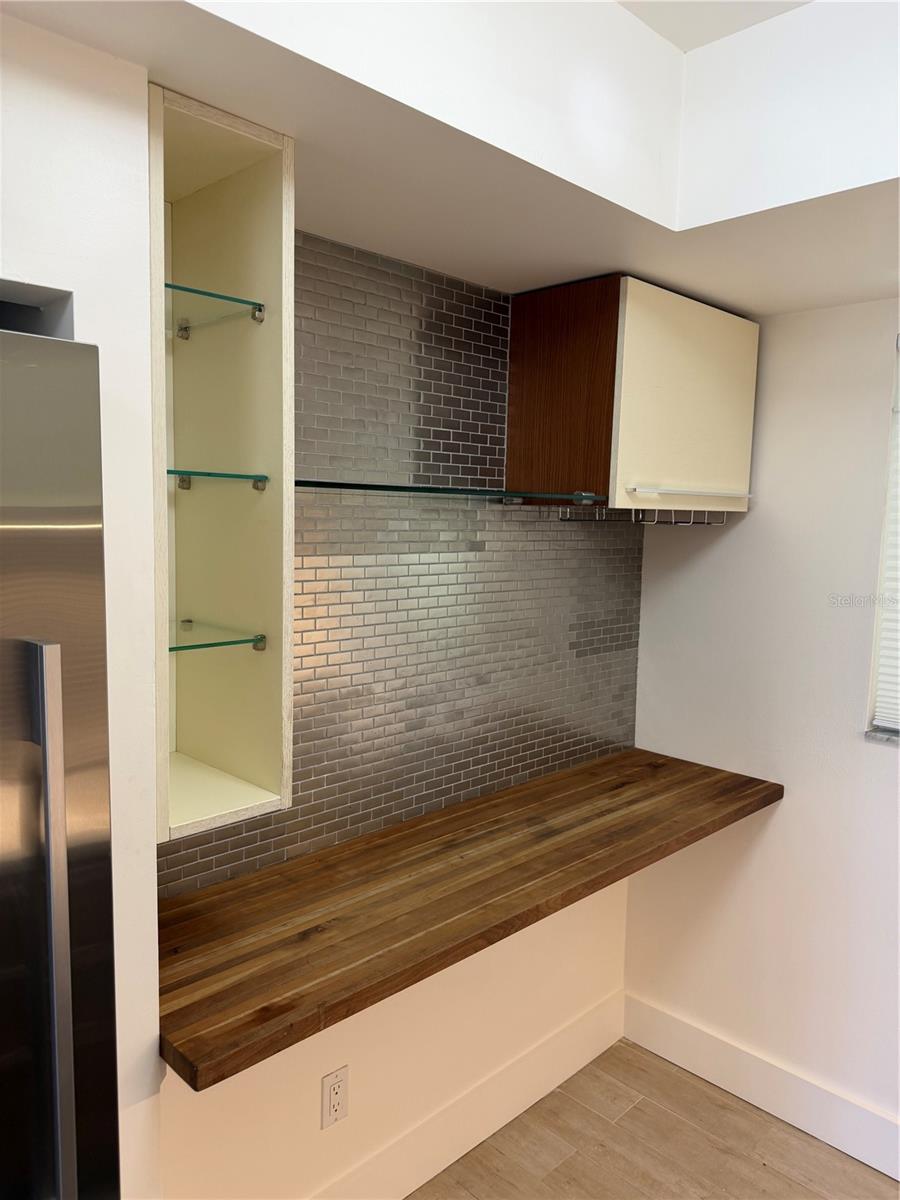 Image 12 of 36 For 3700 Osprey Avenue 205