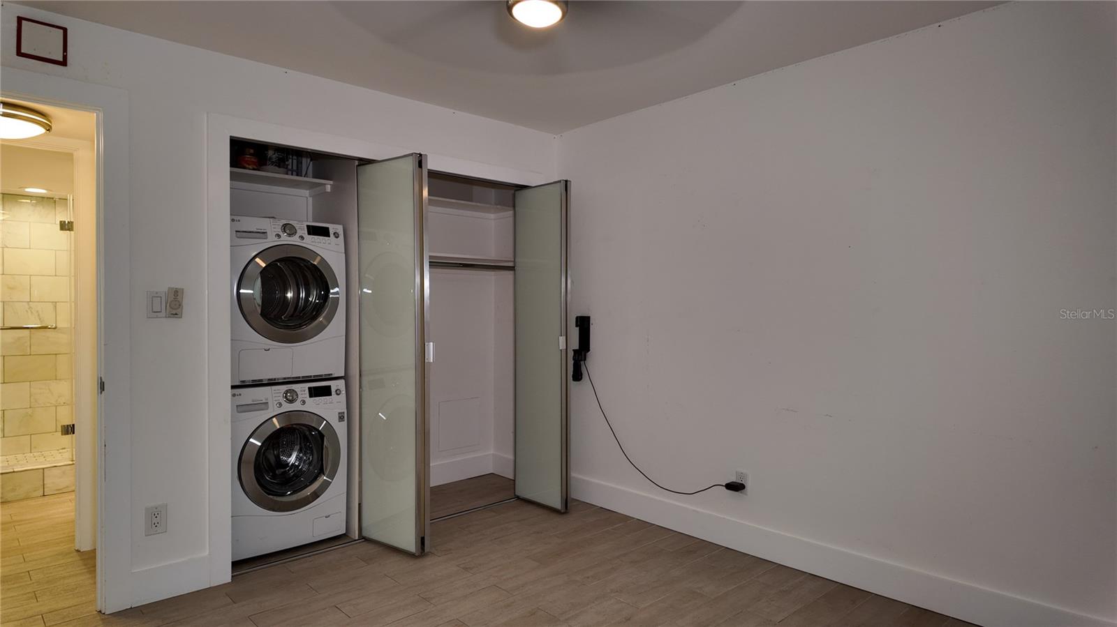 Image 14 of 36 For 3700 Osprey Avenue 205