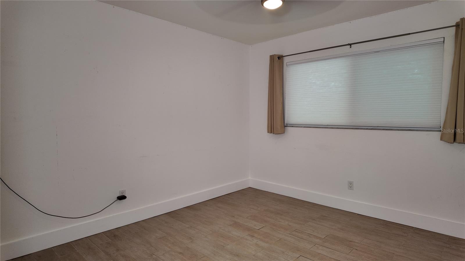 Image 15 of 36 For 3700 Osprey Avenue 205