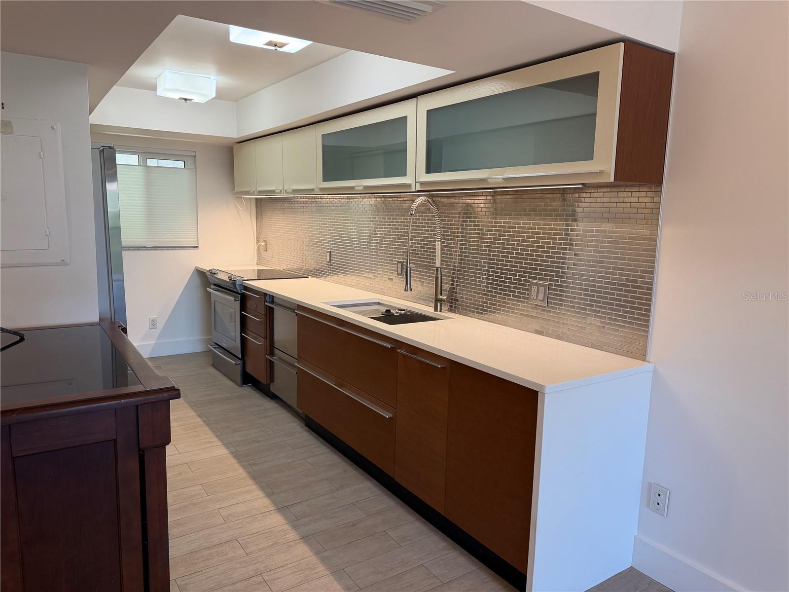 Image 9 of 36 For 3700 Osprey Avenue 205