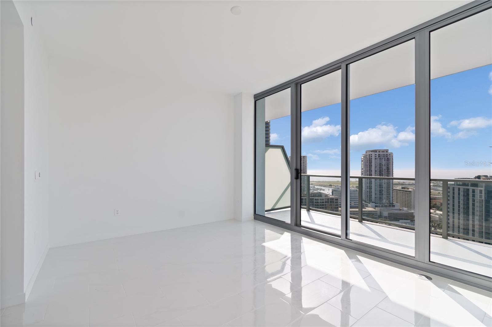 Listing photo id 18 for 400 Central Avenue 2505