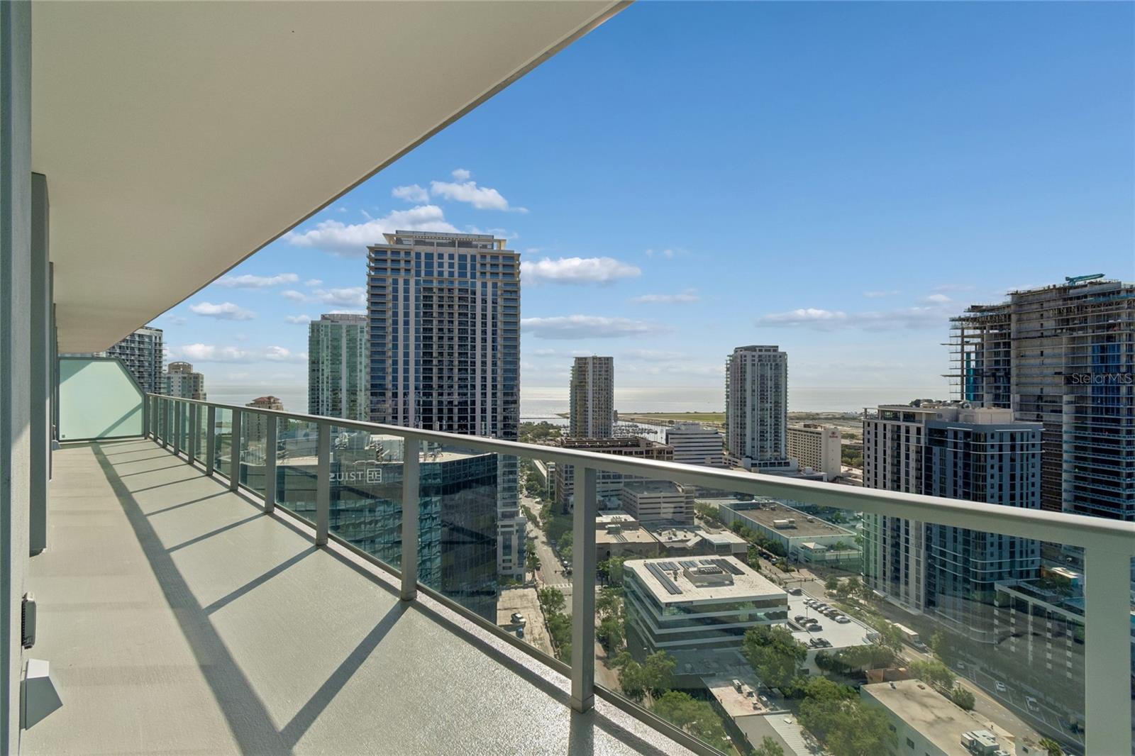 Listing photo id 28 for 400 Central Avenue 2505