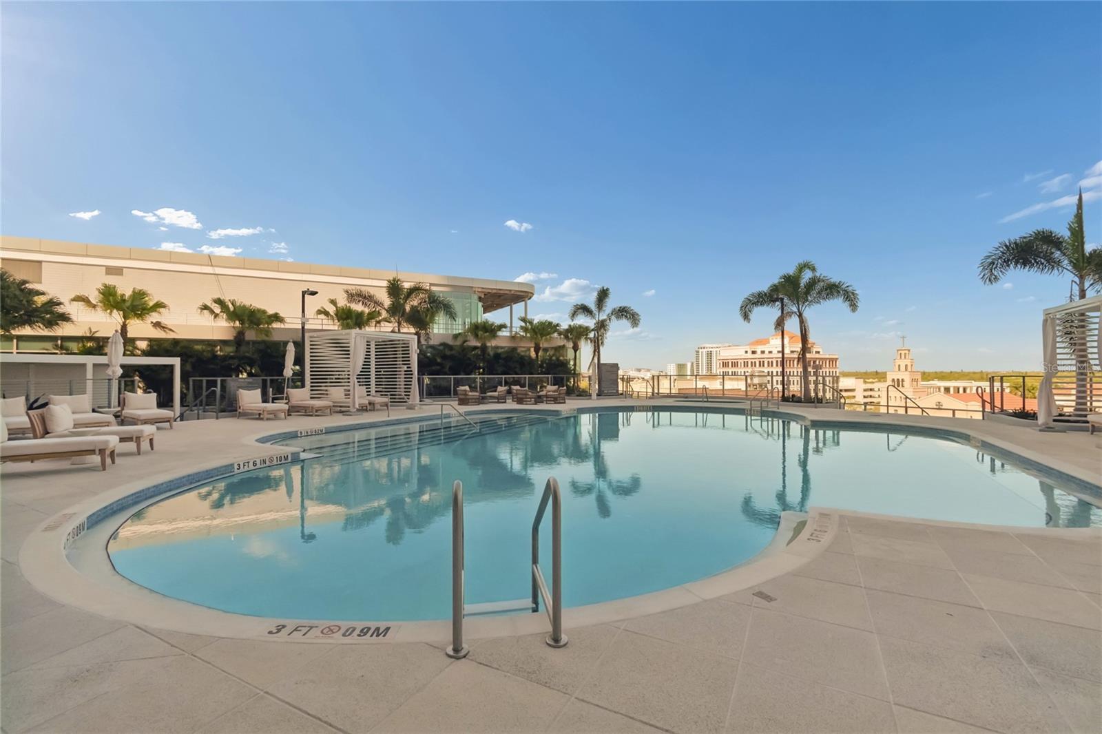 Listing photo id 33 for 400 Central Avenue 2505