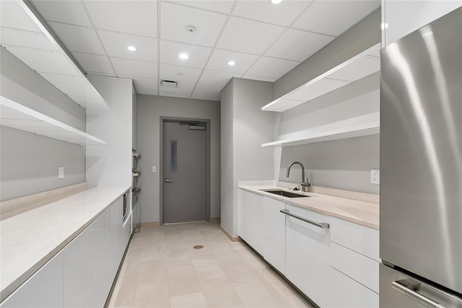 Listing photo id 53 for 400 Central Avenue 2505