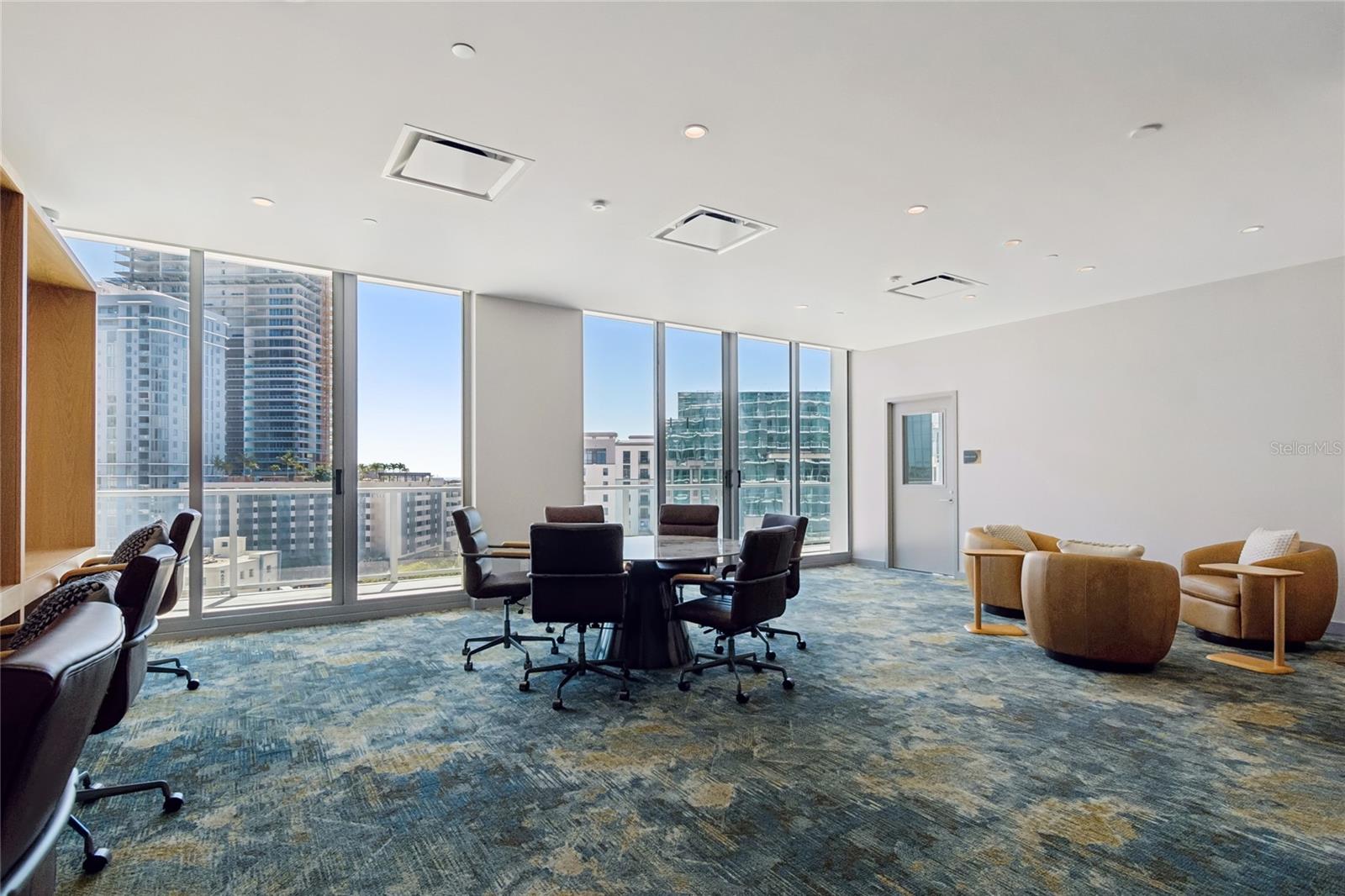 Listing photo id 55 for 400 Central Avenue 2505