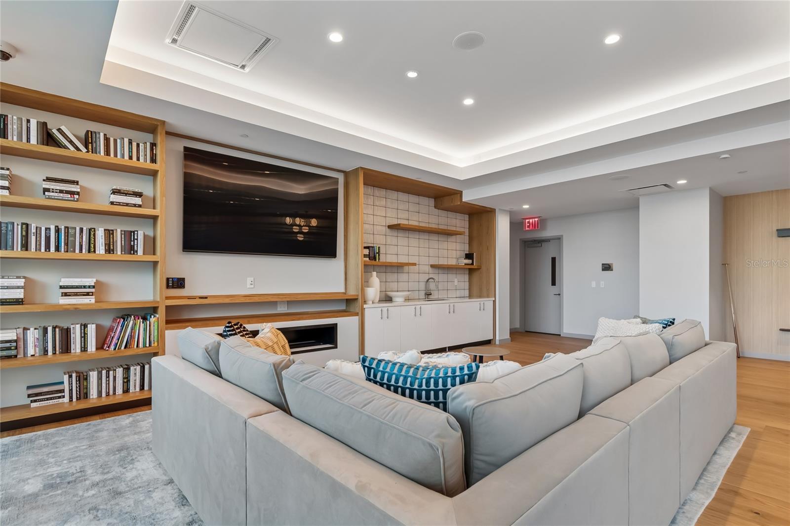 Listing photo id 58 for 400 Central Avenue 2505