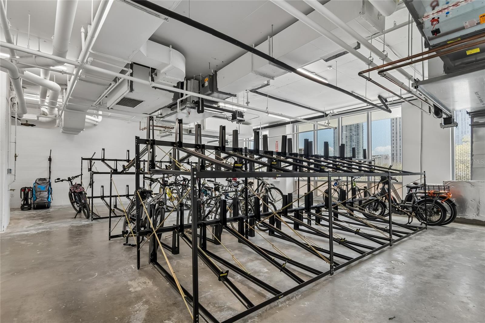 Listing photo id 72 for 400 Central Avenue 2505