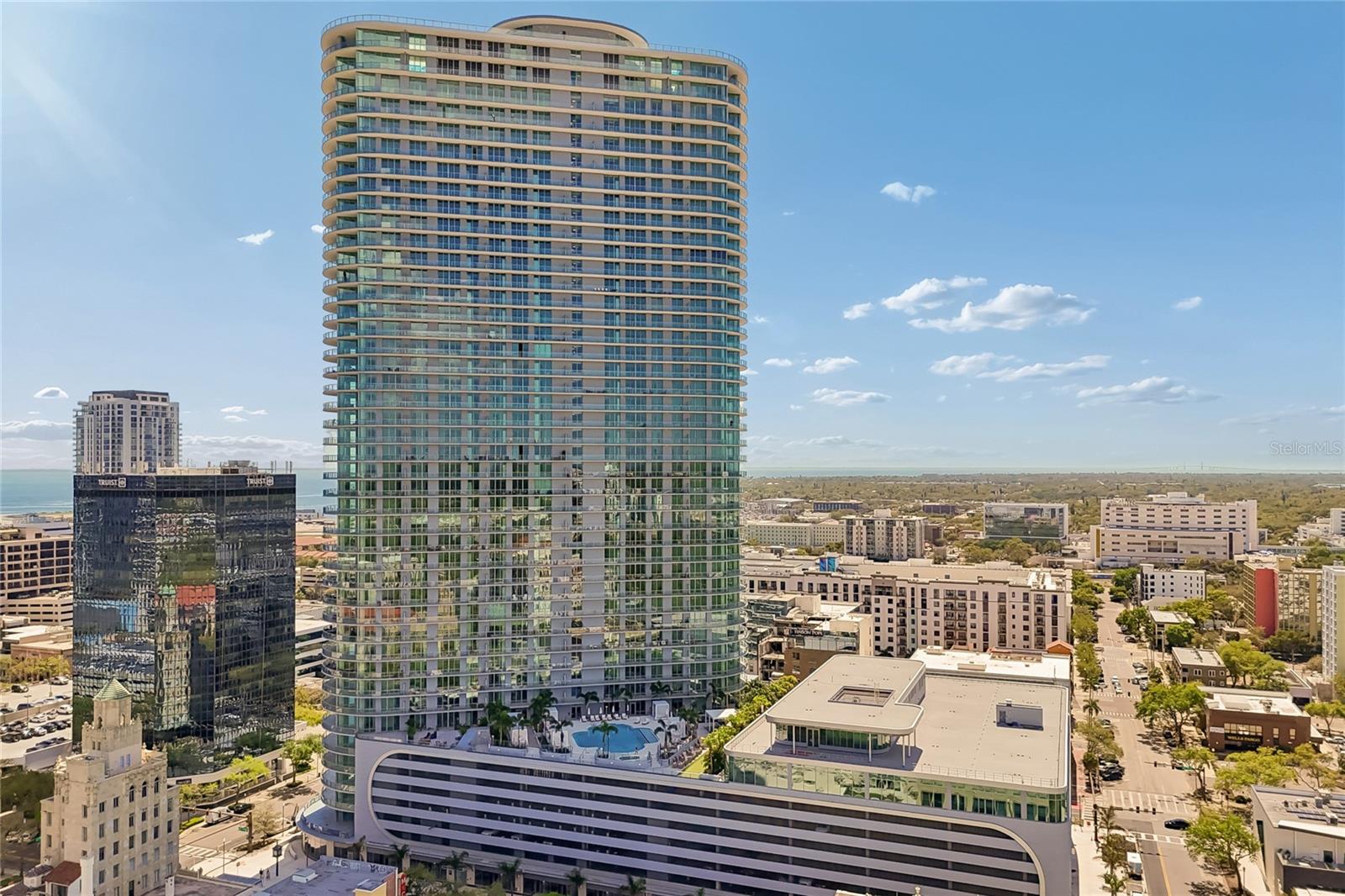 Listing photo id 78 for 400 Central Avenue 2505