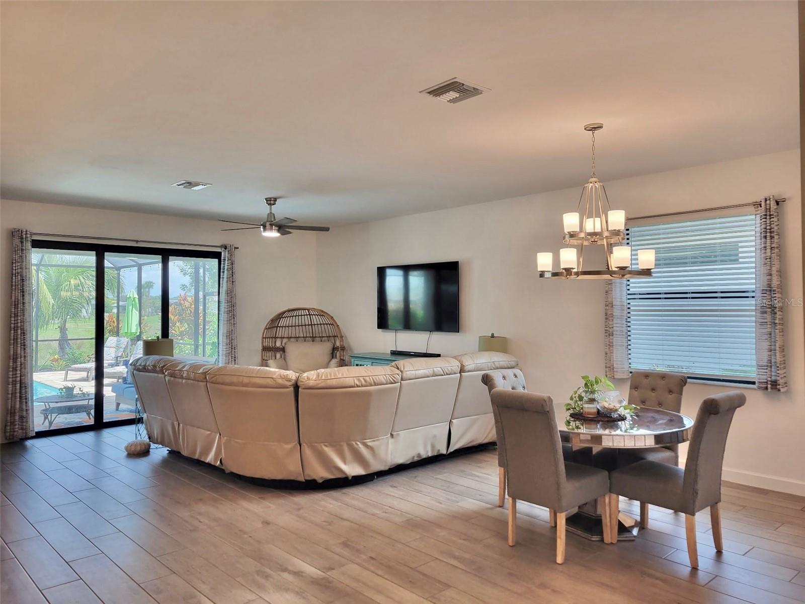 Image 12 of 57 For 20273 Hartford Drive