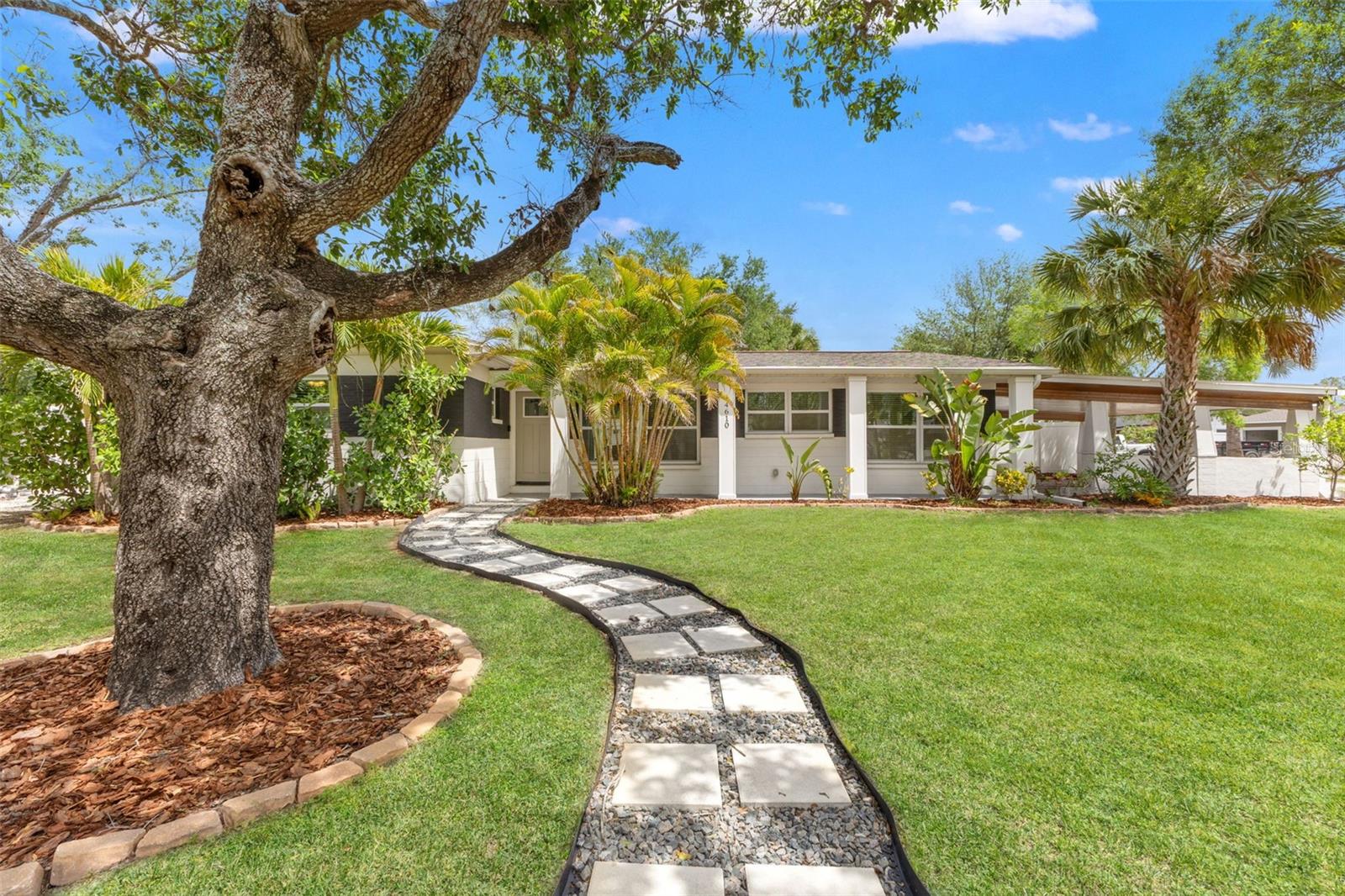 Details for 4610 Shamrock Road, TAMPA, FL 33611