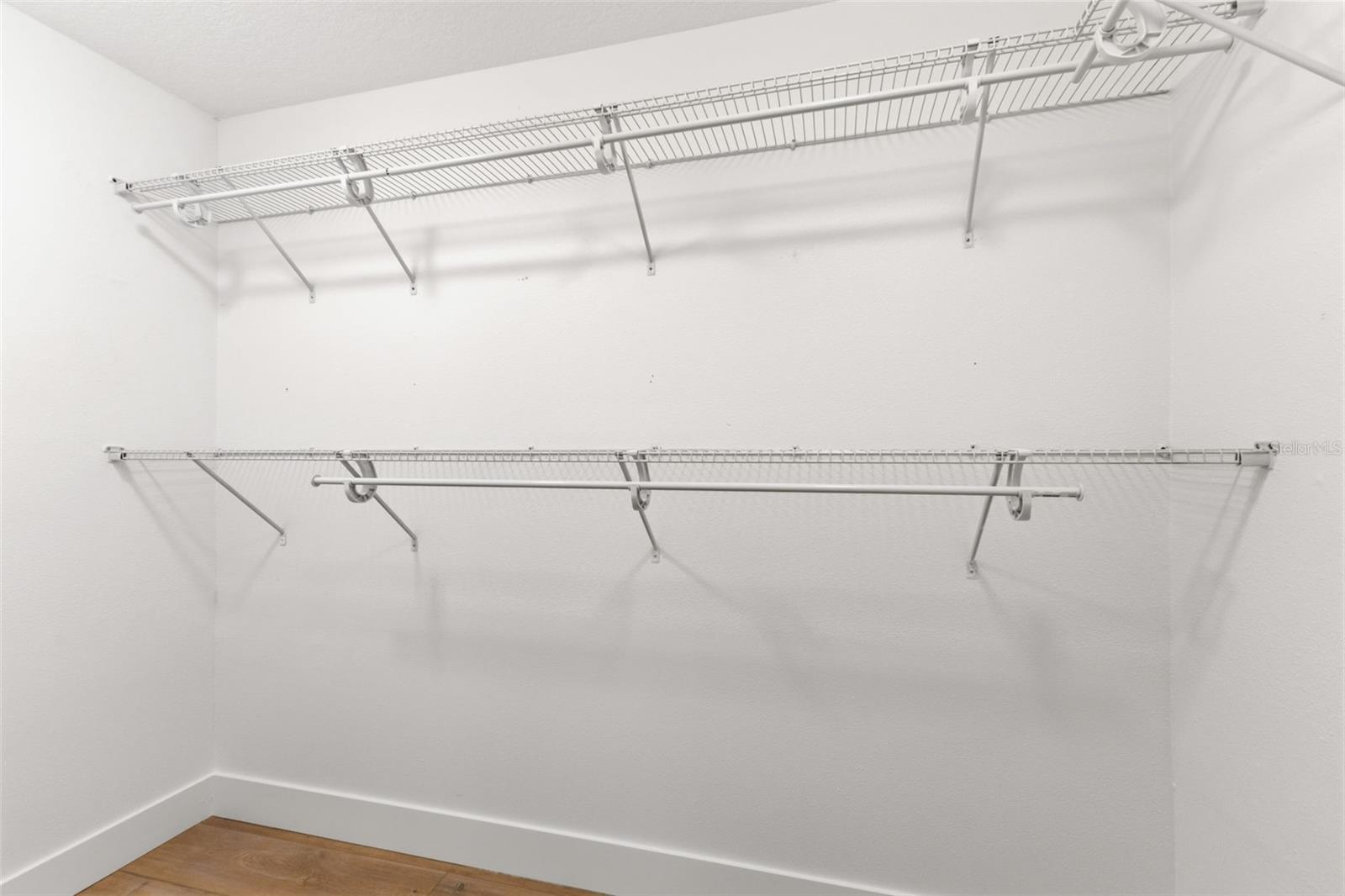 Listing photo id 19 for 4610 Shamrock Road