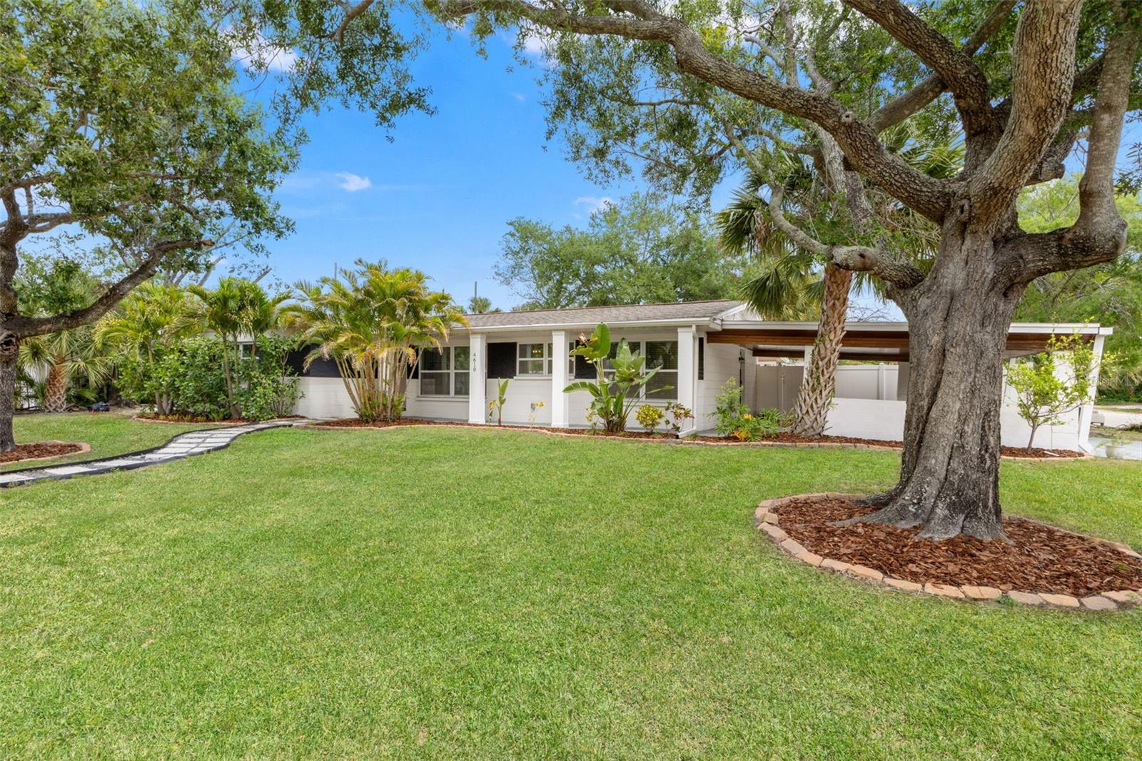 Listing photo id 38 for 4610 Shamrock Road