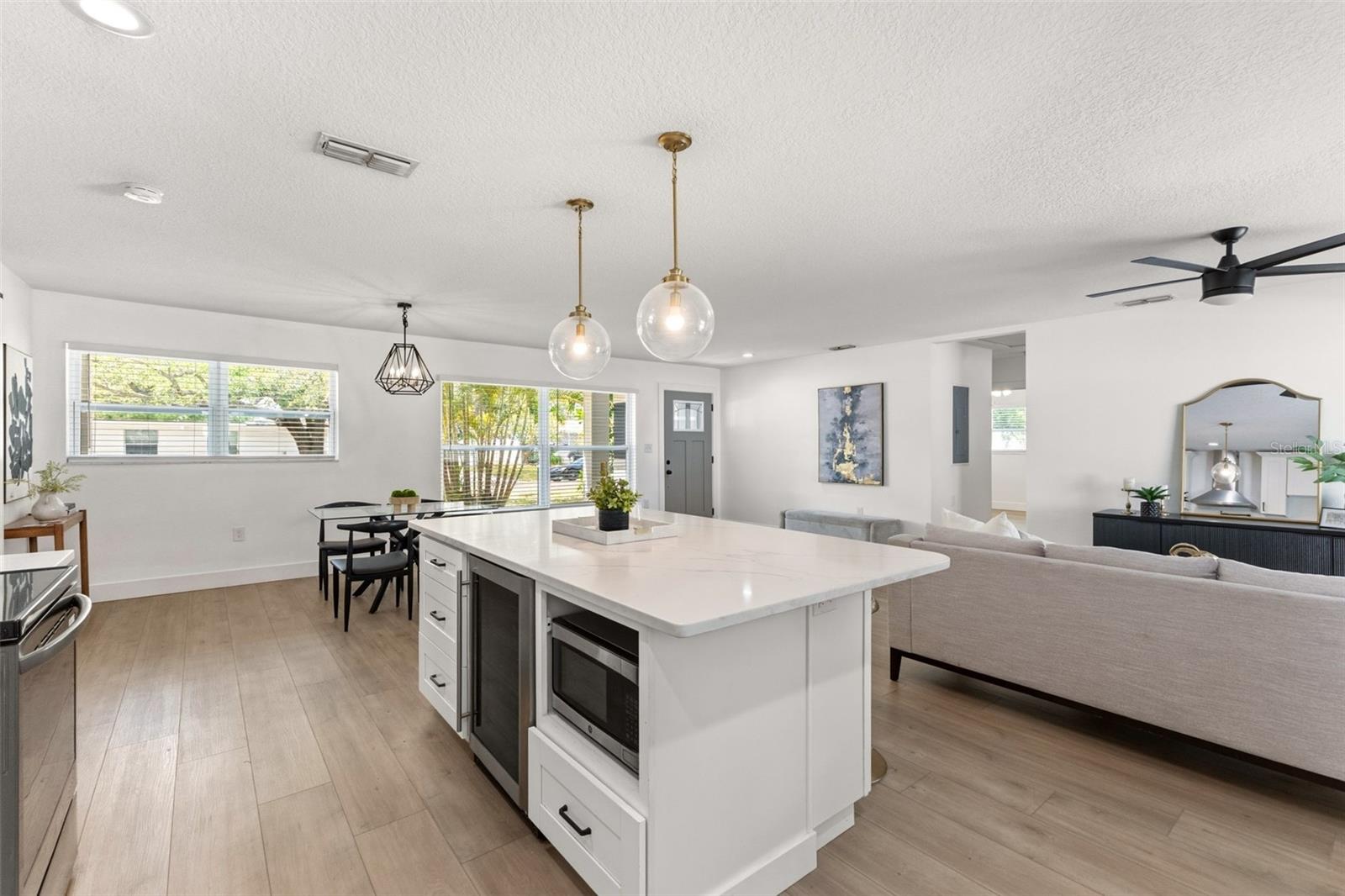 Listing photo id 5 for 4610 Shamrock Road