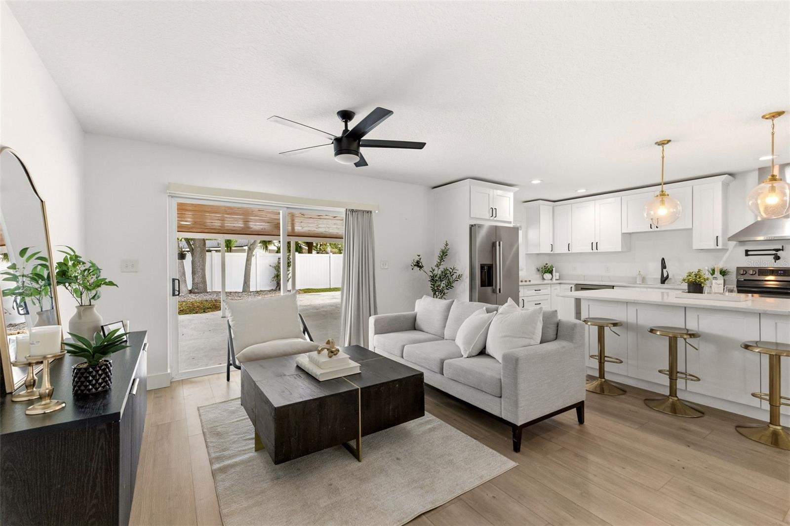 Listing photo id 6 for 4610 Shamrock Road