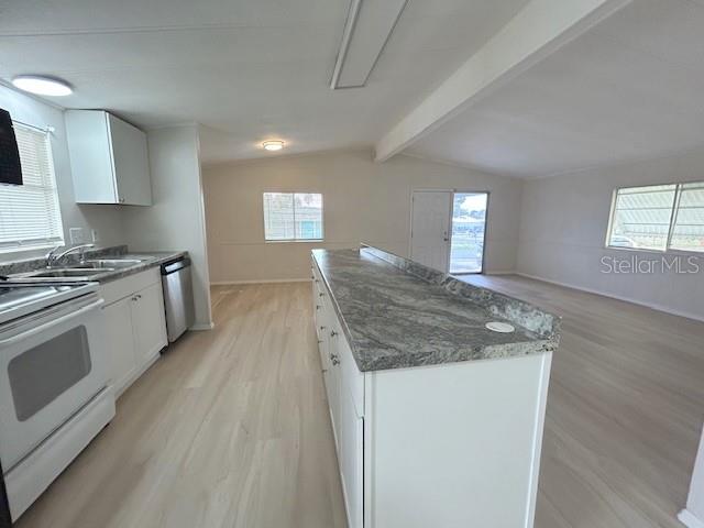 Image 6 of 18 For 7110 Commons Boulevard