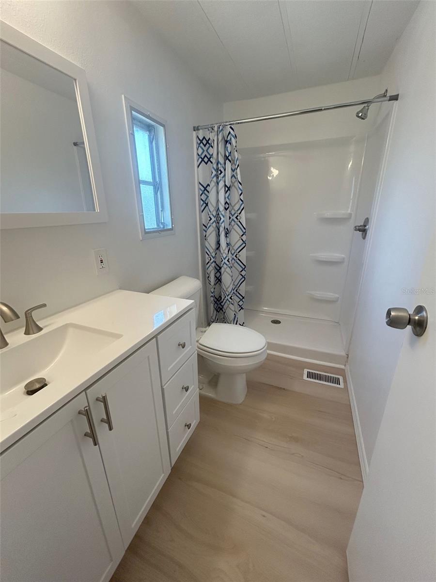 Image 9 of 18 For 7110 Commons Boulevard