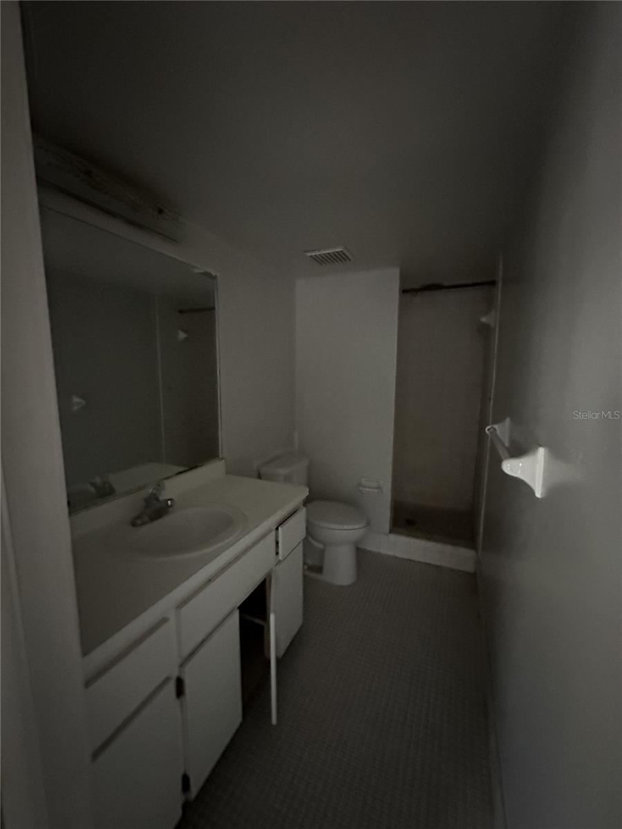 Image 5 of 9 For 112 Cypress Court 112