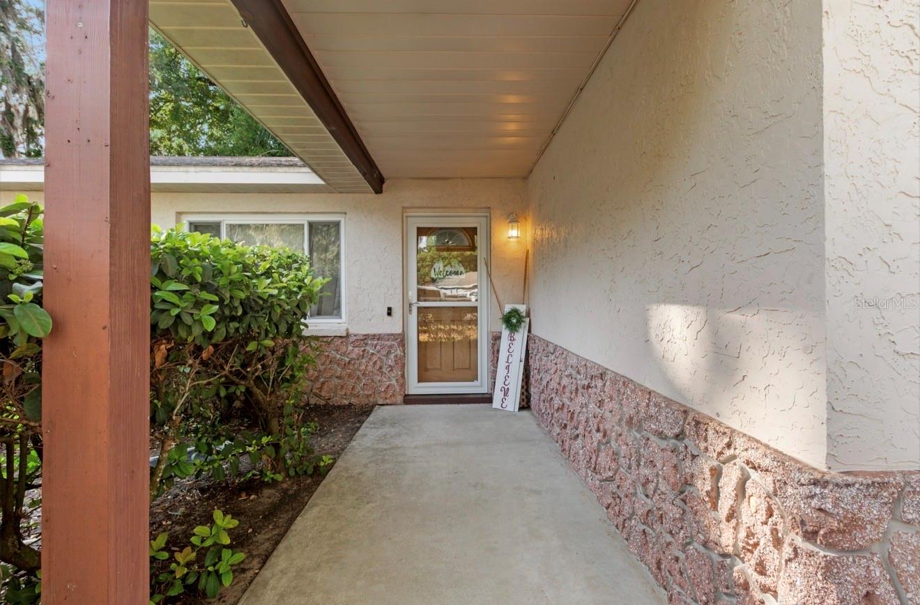 Image 2 of 10 For 302 Hutch Court