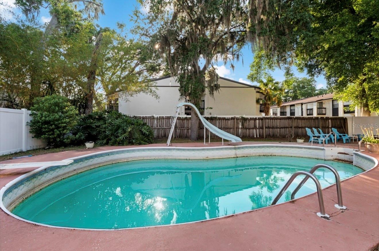 Image 9 of 10 For 302 Hutch Court