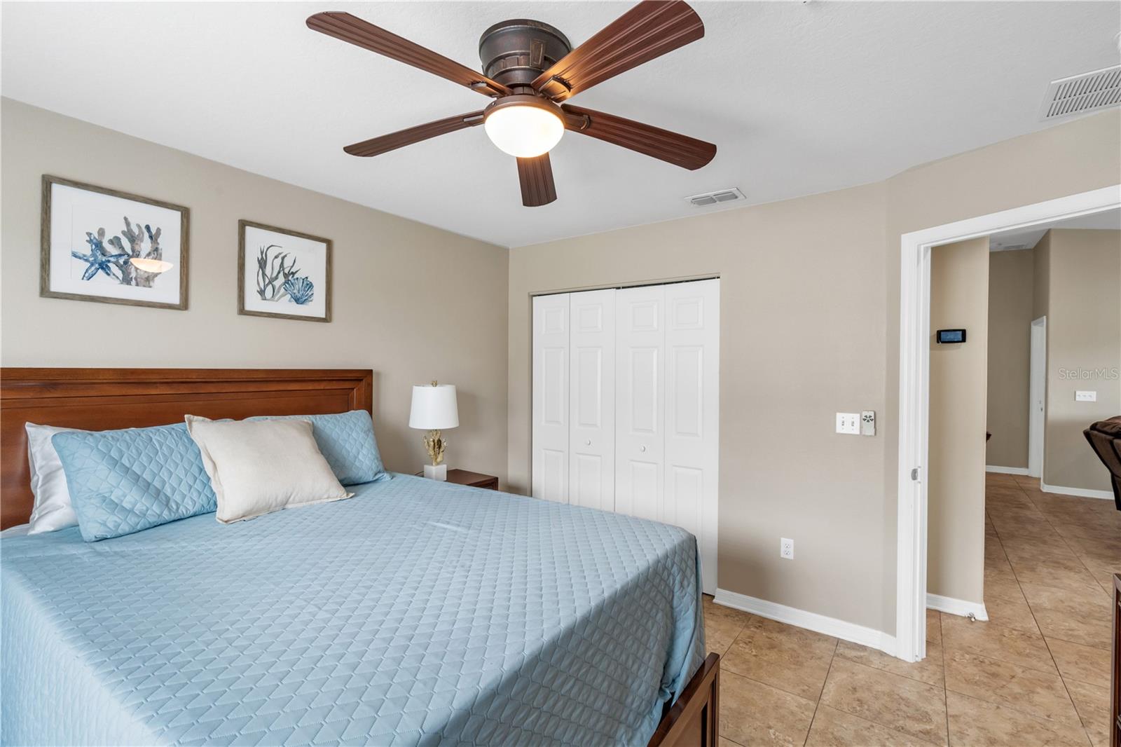 Image 22 of 37 For 6420 Banyan Boulevard 303